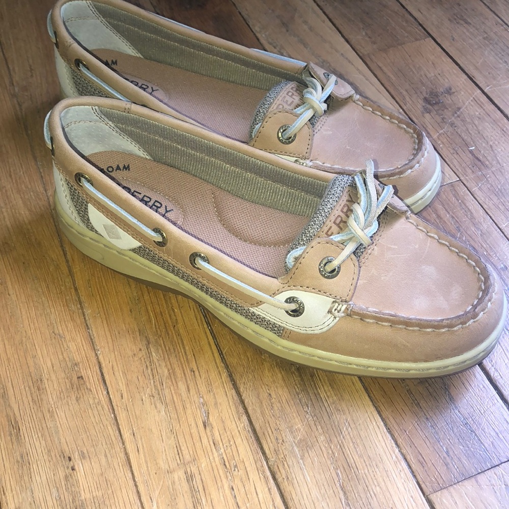 Women’s Sz. 6 Sperry’s- brand new!